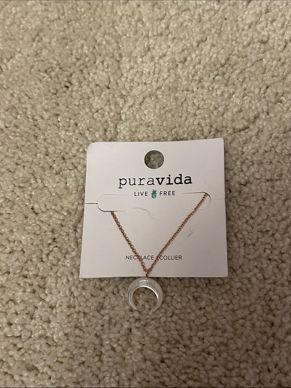 rare! pura vida pearl crescent moon necklace